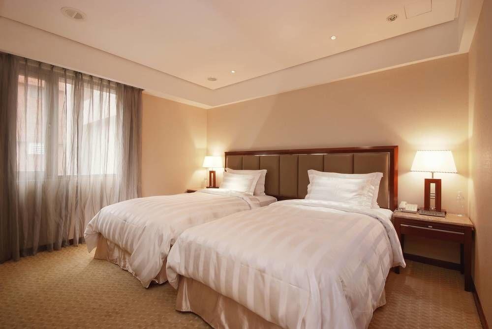 Hotel Royal Biz 3*